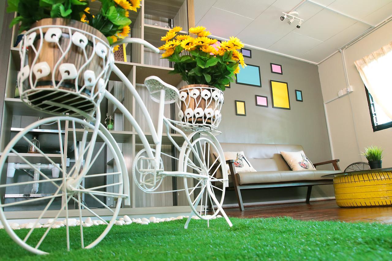 The Bunk By Olive Hostel Malacca Bagian luar foto